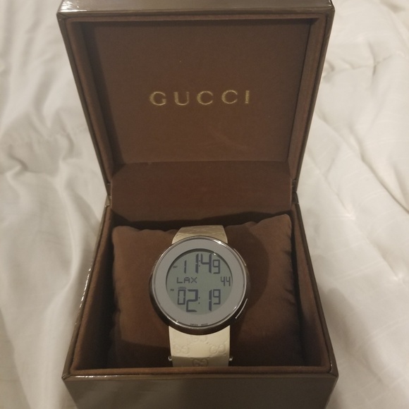 White Gucci watch main image 2